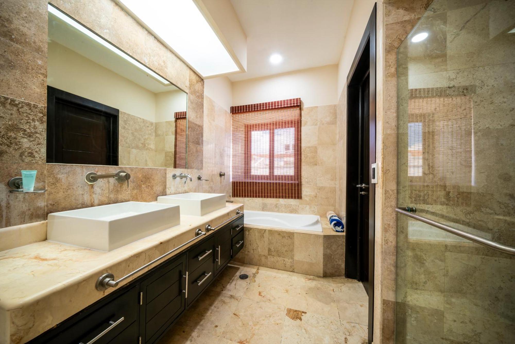 Beachfront 1 Bedroom Condo - El Faro, Surf 407 普拉亚卡门 外观 照片