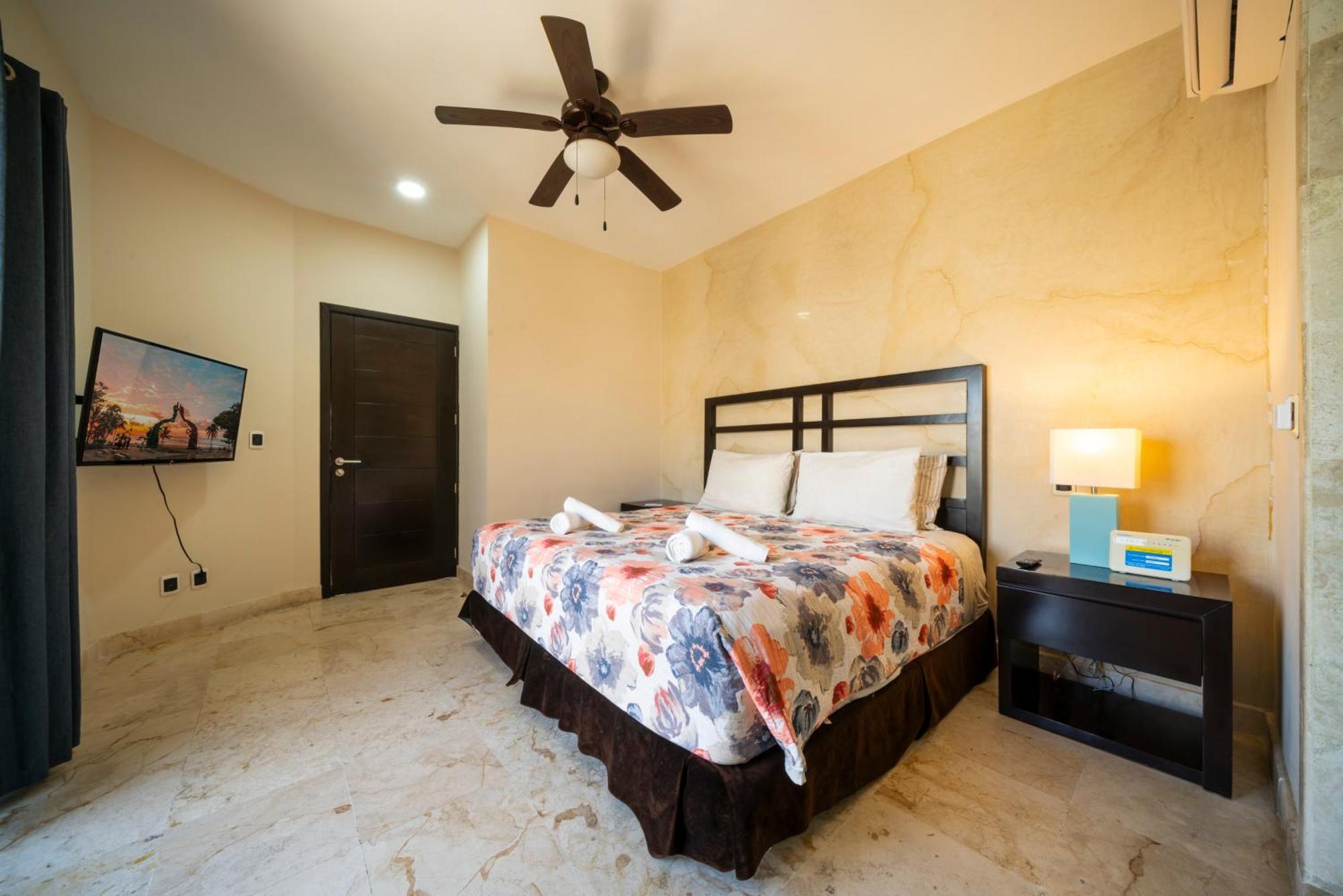 Beachfront 1 Bedroom Condo - El Faro, Surf 407 普拉亚卡门 外观 照片